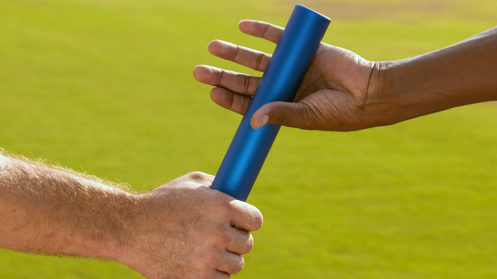 借助数字化手段提升足球比赛观赛体验，数字智能足球